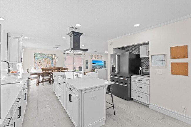 Building Photo - 1497 S Club Dr