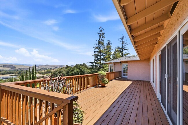Building Photo - Available Now! One-of-a-Kind Hilltop Estate with Panoramic Almaden Valley Views