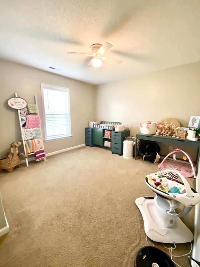 Building Photo - Beautiful 4 Bedroom Richlands Home for Rent