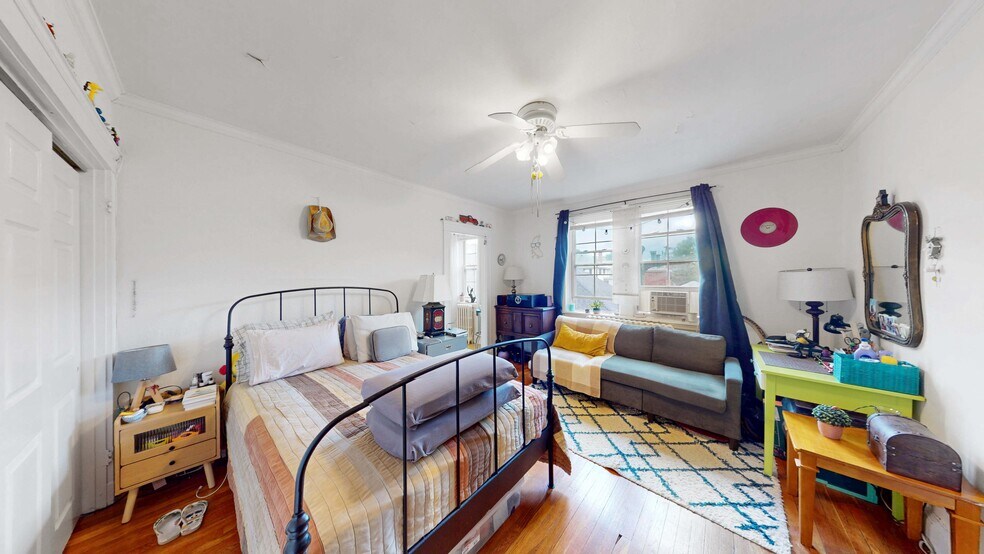 Building Photo - 15 Governors Ave