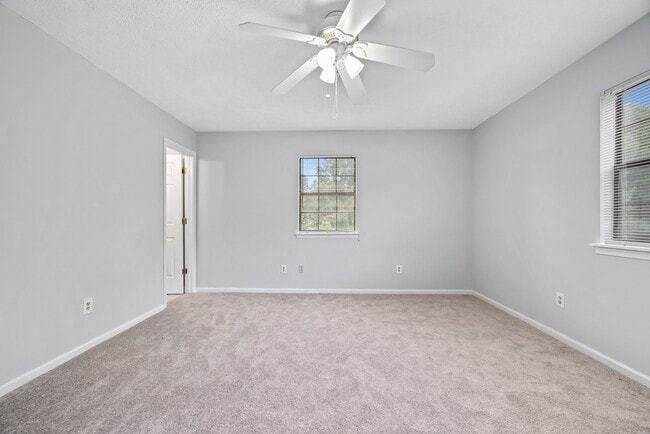 Building Photo - 1761 Skiffes Creek Cir