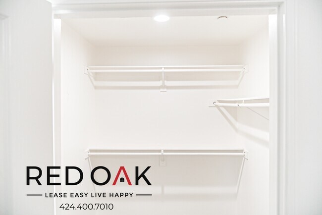 Building Photo - 505 E Rialto Ave