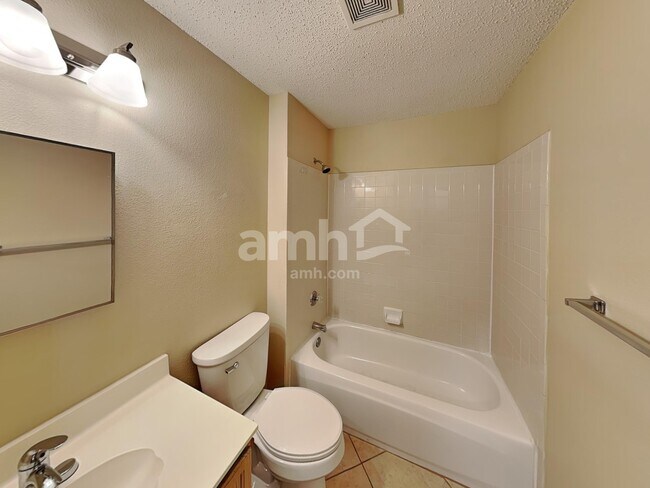 Building Photo - 16635 Blanco Ky