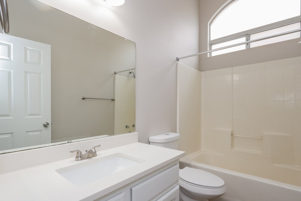 Building Photo - 922 Strider Dr
