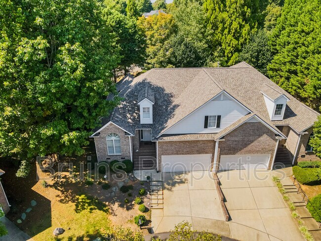 Building Photo - 8 Indigo Cove