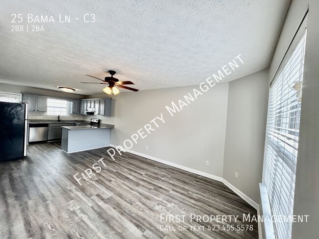 Building Photo - Ringgold Townhome: 2/1.5 w/ Laundry Hookup...