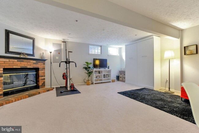 Building Photo - 11433 Hawk Ridge Ct