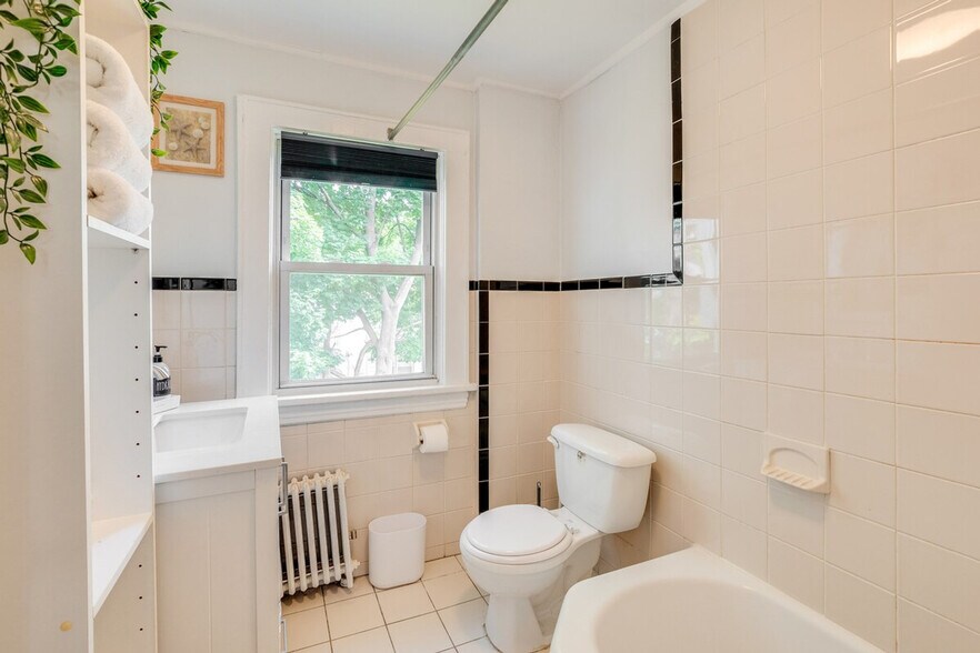 Building Photo - 278 High St