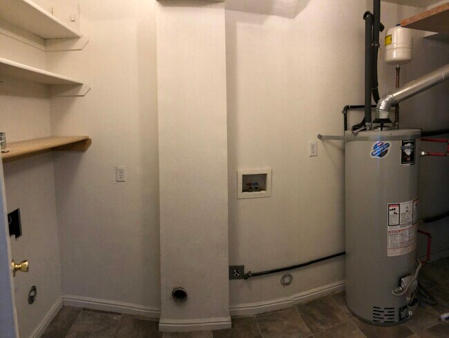 Building Photo - 1175 S 200 W