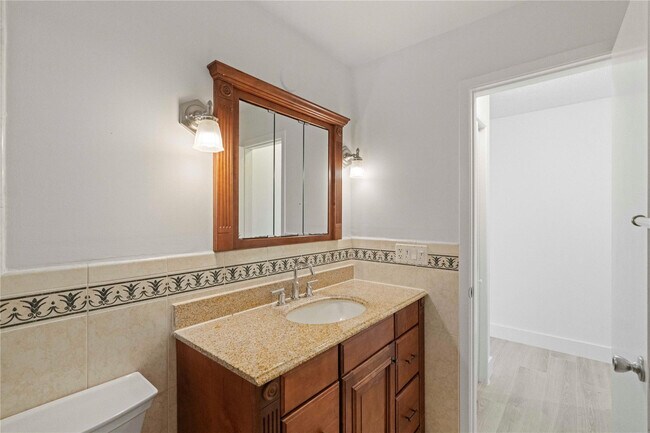 Building Photo - 16900 SW 62nd St