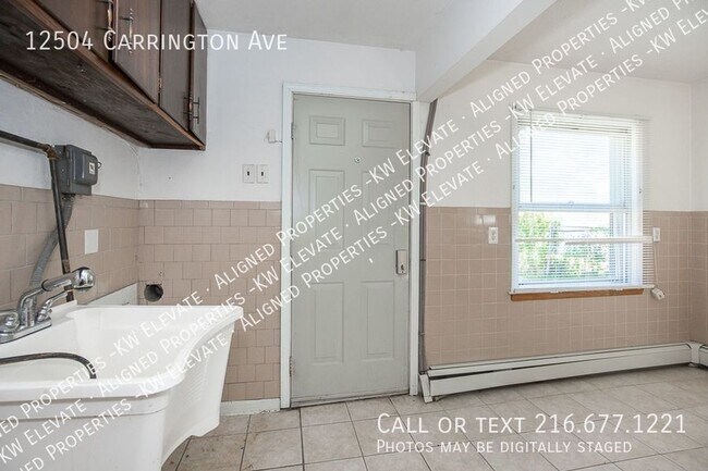 Building Photo - 12504 Carrington Ave