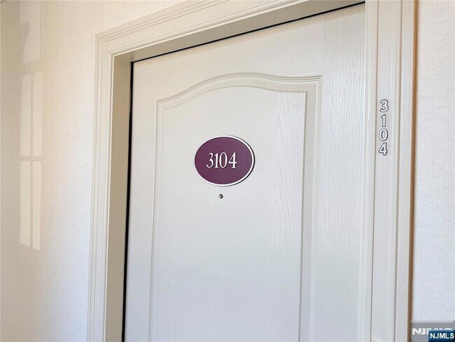 Building Photo - 3104 Rio Vista Dr