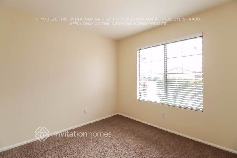 Building Photo - 3886 E Brighton Way