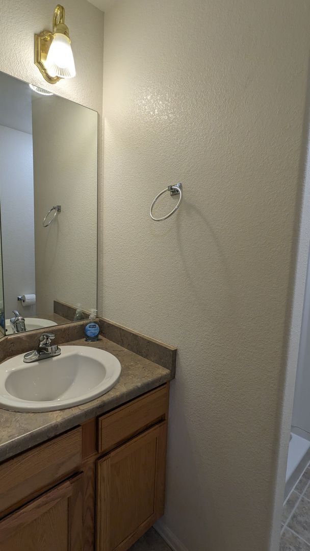 Building Photo - RANCH 3 BED/2.75 BATH PATIO HOME WITH MAIN FLOOR MASTER, FINISHED BASEMENT, AC, 2 CAR GARAGE!