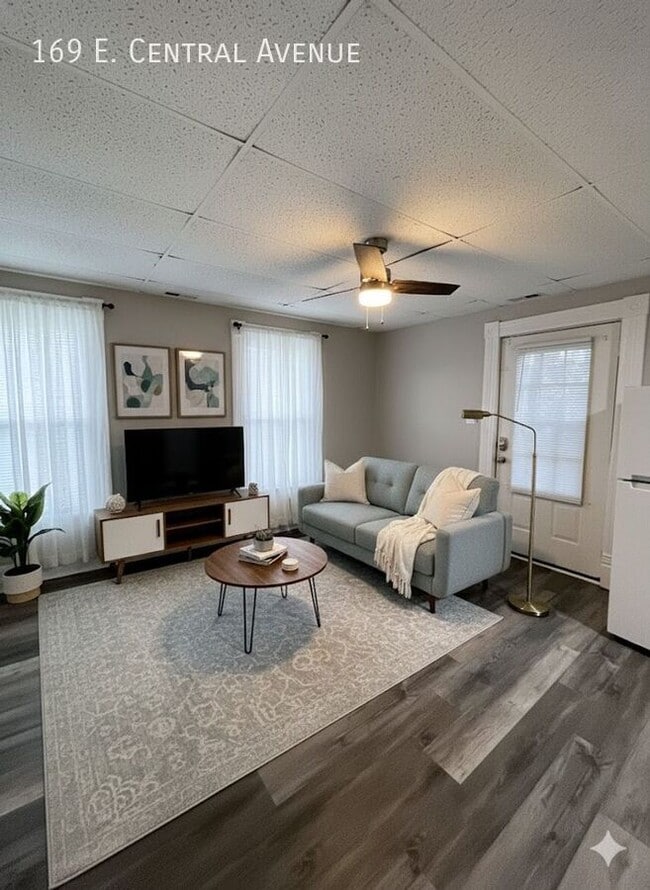 Building Photo - 169 E Central Ave