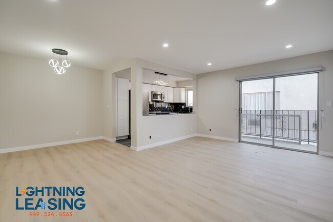 Building Photo - 1035 Hayworth Ave