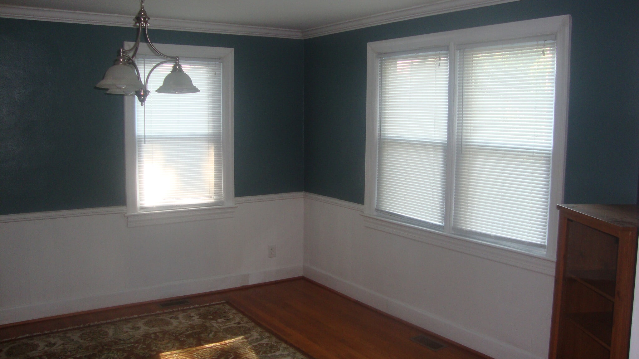 dining rm - 1500 Meads Rd
