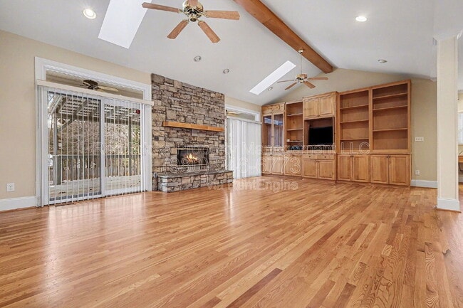 Building Photo - 1760 Jacobs Way