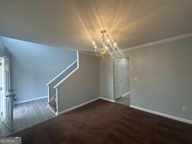 Building Photo - 2877 Partin Pl