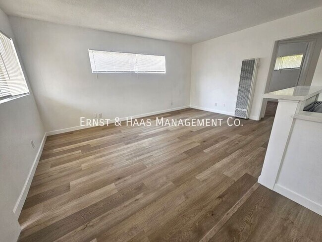 Building Photo - 2527 Eucalyptus Ave