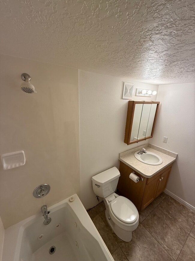 Building Photo - 1388 N 1300 W