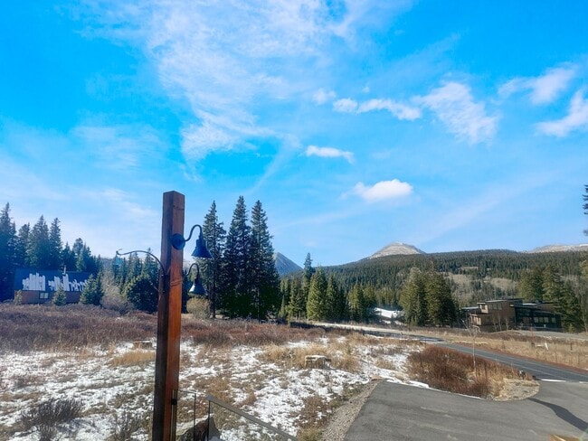 Building Photo - 3 Bed, brand new home with views of Quanda...