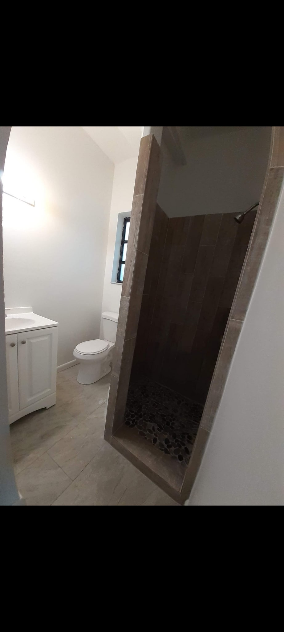 Building Photo - 120 3rd Ln