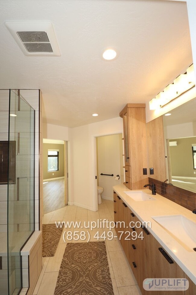 Building Photo - 4721 Meadowridge Rd