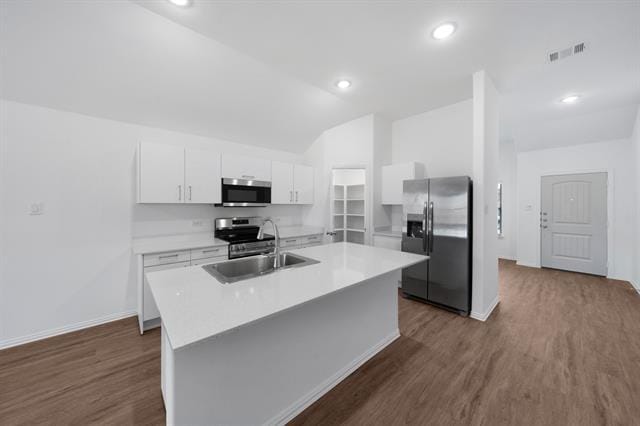 Building Photo - 221 Fairmeade Dr