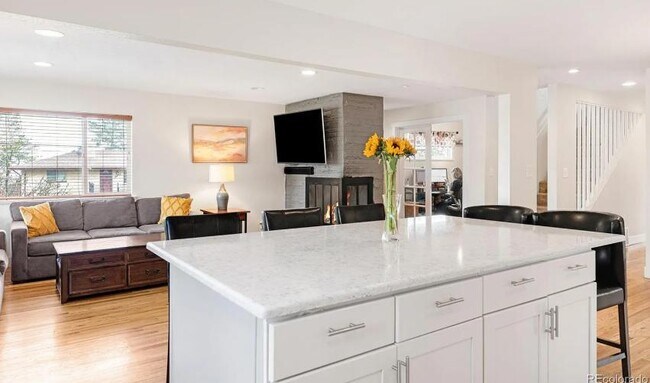 Building Photo - 10490 W Dakota Ave