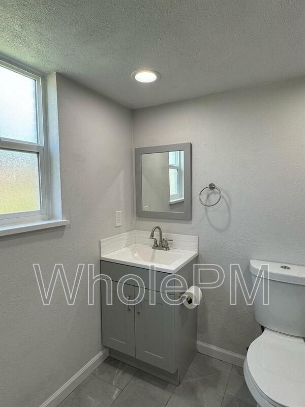 Building Photo - 7017 W 62nd Pl