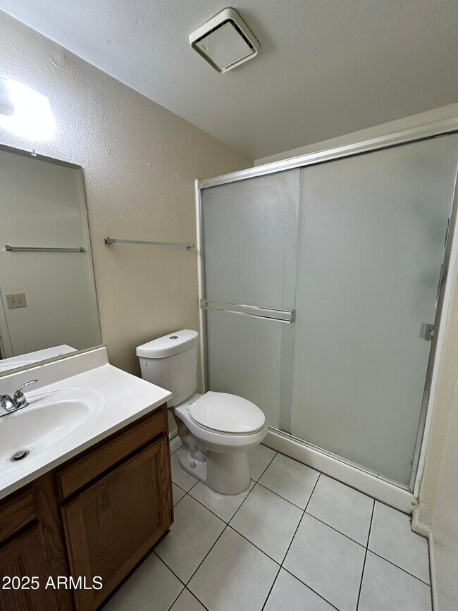 Building Photo - 2120 N Yucca Ct