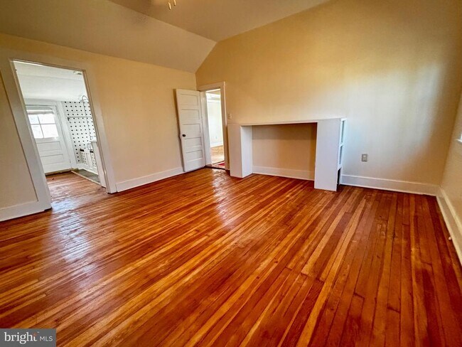 Building Photo - 8122 John Mosby Hwy