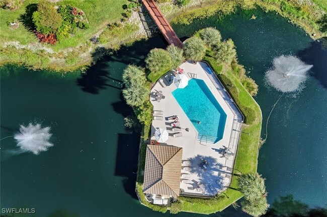 Building Photo - 6883 Redbay Park Rd