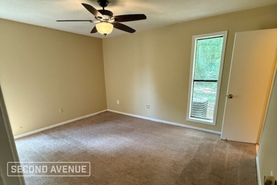 Building Photo - 6675 Santaolina Dr