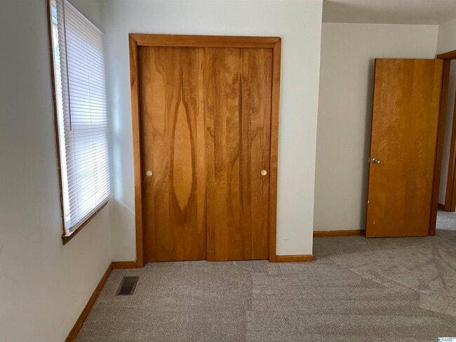 Building Photo - 4211 Tee Jay Dr NW