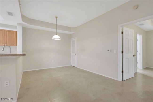 Building Photo - 9025 Colby Dr