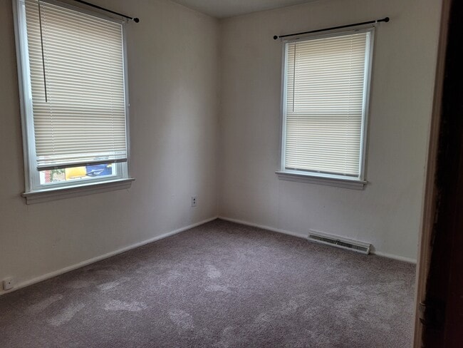 Building Photo - 11244 Saint Clement Ln