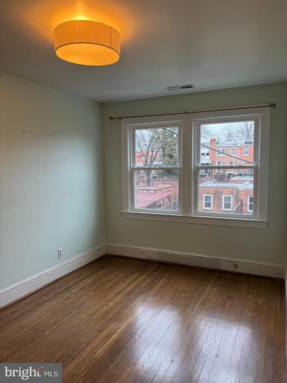 Building Photo - 223 Ingraham St NW