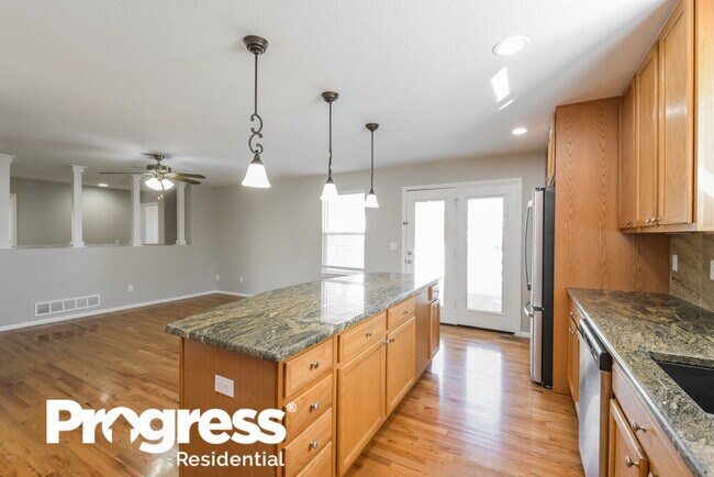 Building Photo - 4223 Pioneer Pl