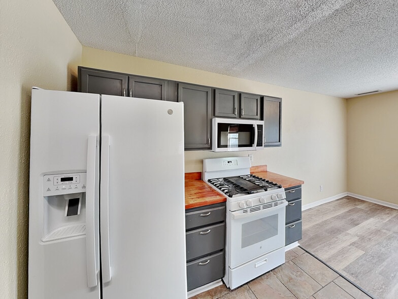 Building Photo - 385 Kimbrough Dr