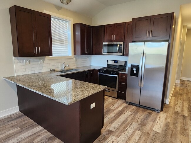 Building Photo - 6337 S Ellis Ave