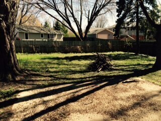 Building Photo - 3 bdrm/2 bath - Twin Lakes