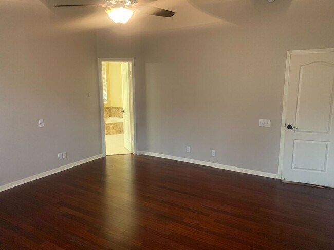 Building Photo - 4410 Shavano Cross