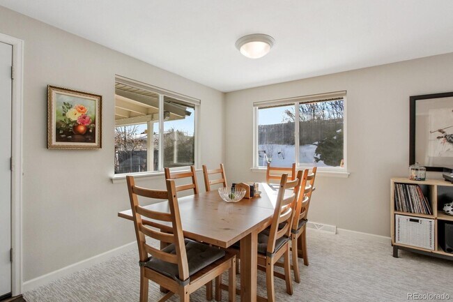 Building Photo - 3850 W Radcliff Ave