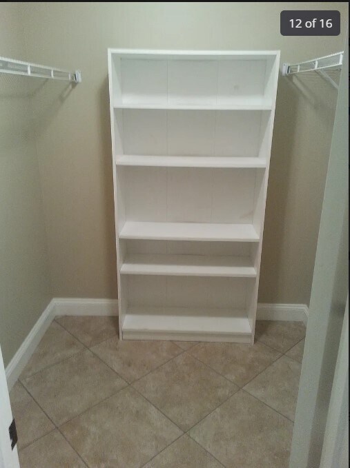 Master Closet - 2092 S Sherwood Dr