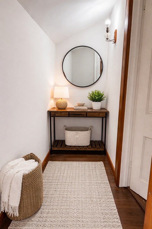 Building Photo - 3544 Bell St