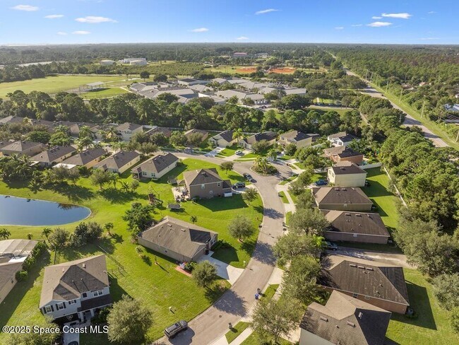 Building Photo - 1440 Lexington Square SW