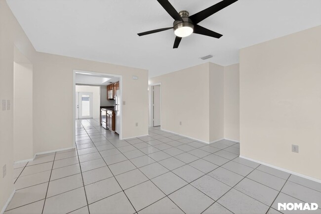 Building Photo - 253 Glenwood Ave