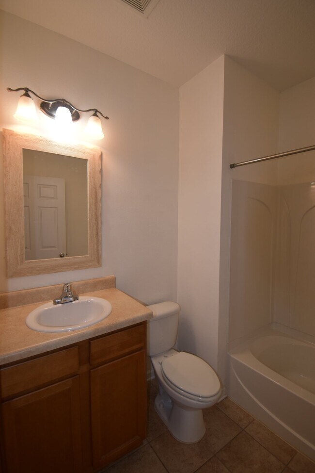 Building Photo - "Charming 3-Bedroom Beach House with 2 Ful...